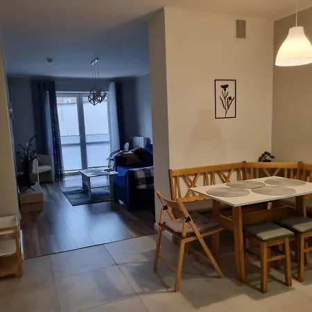 Apartament 108 *