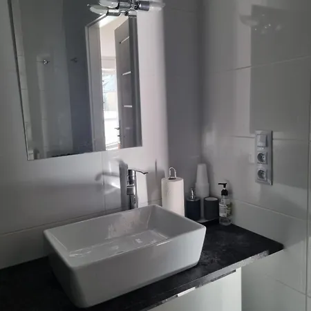 Apartament 108