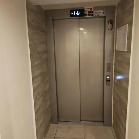 108 Apartman *